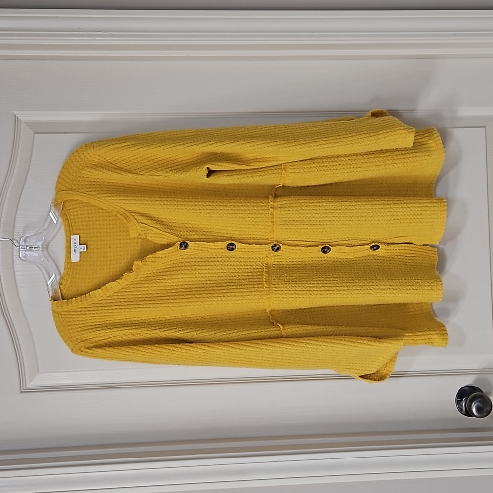 Boutique Top - Gold